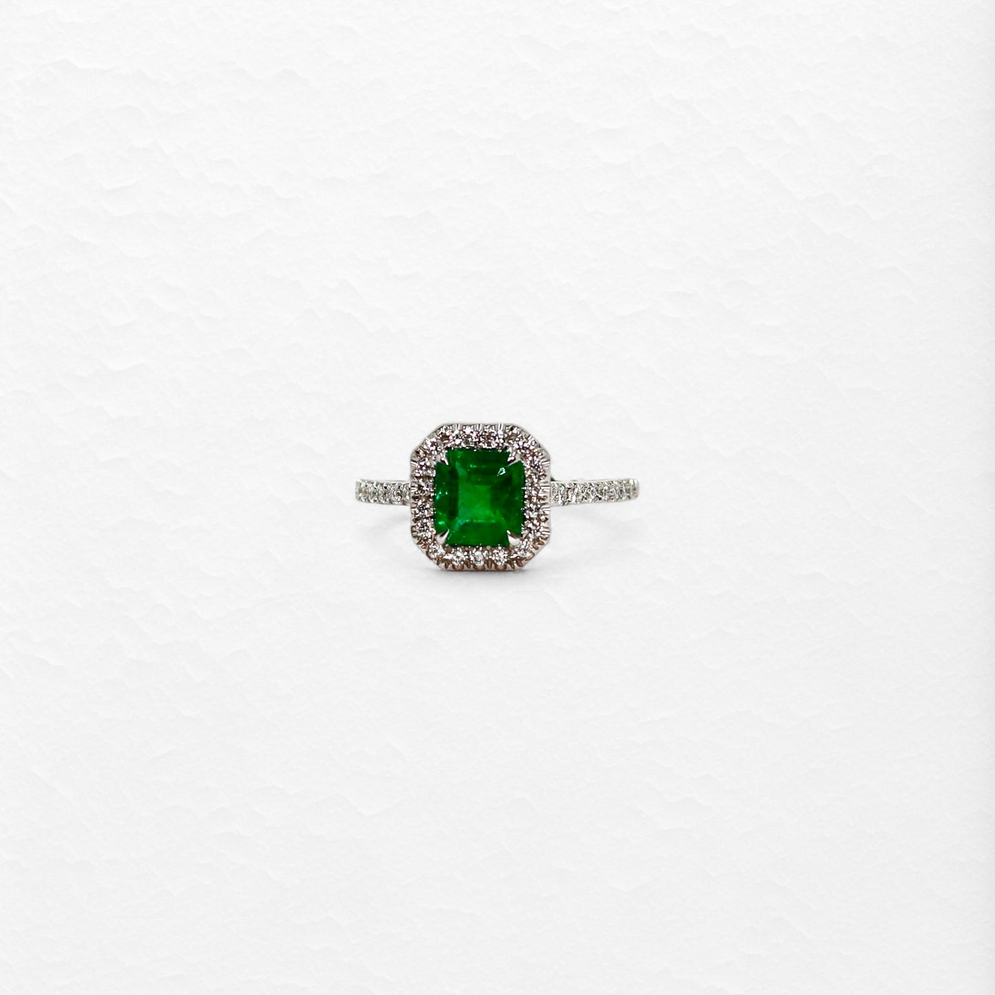 Aeon Ring with Emerald