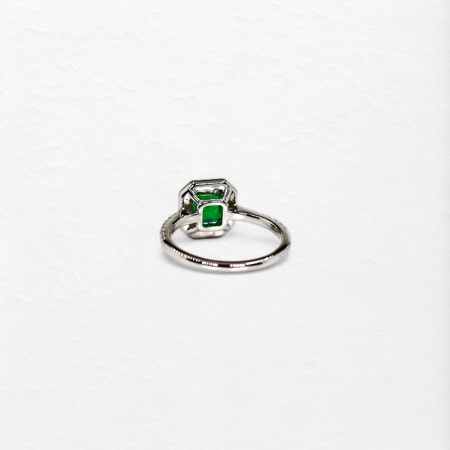 Aeon Ring with Emerald