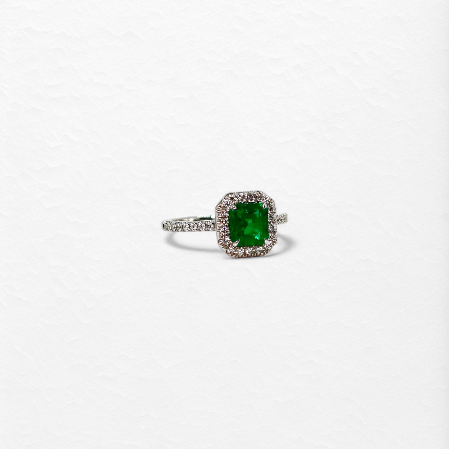 Aeon Ring with Emerald